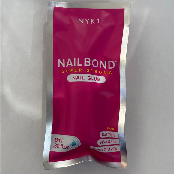 2 Sets of Press-On Nails Sets Plus Nail Glue - Picture 5 of 7